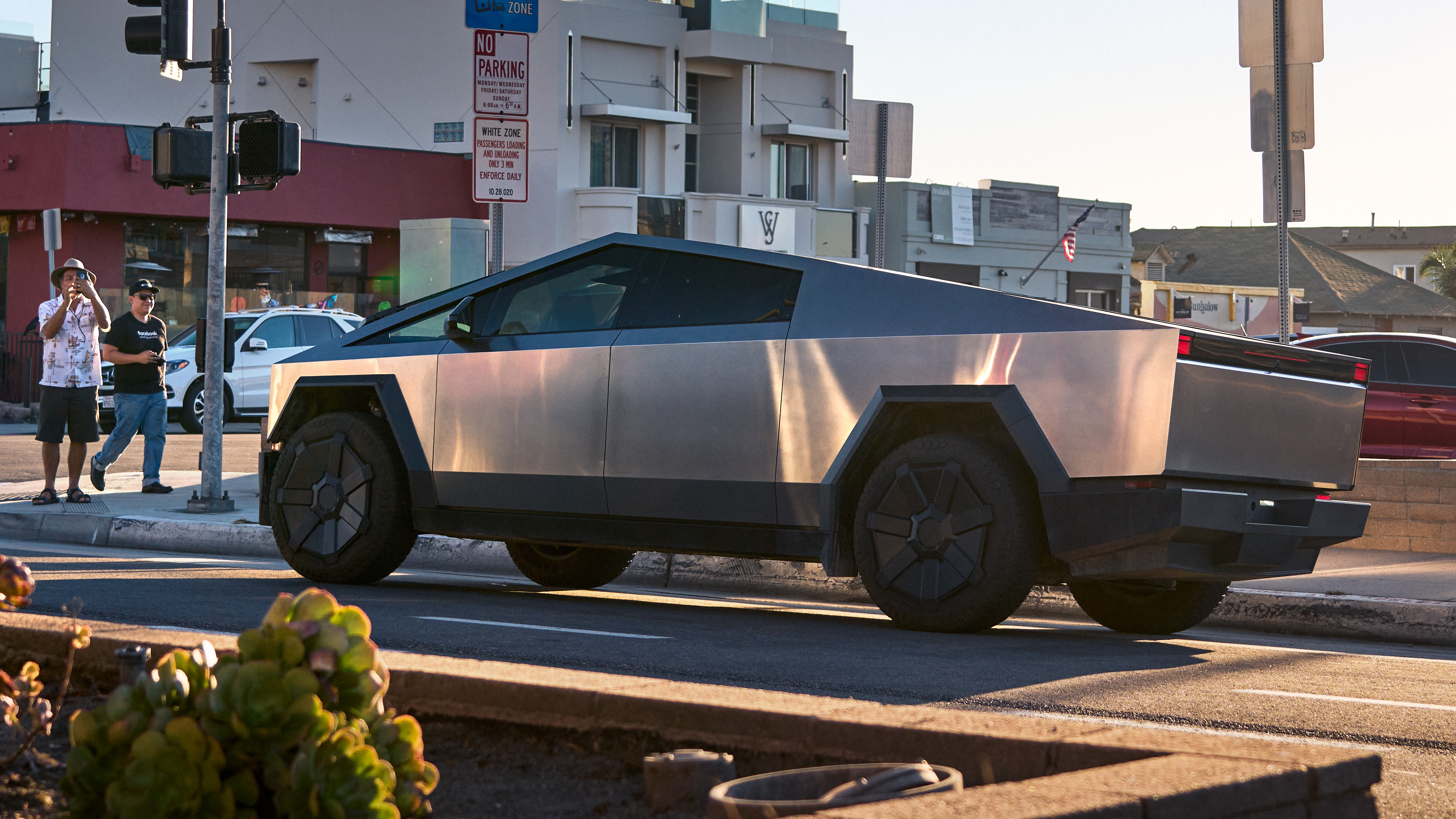 Tesla Cybertruck rear