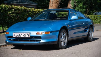 Toyota MR2 (W20)