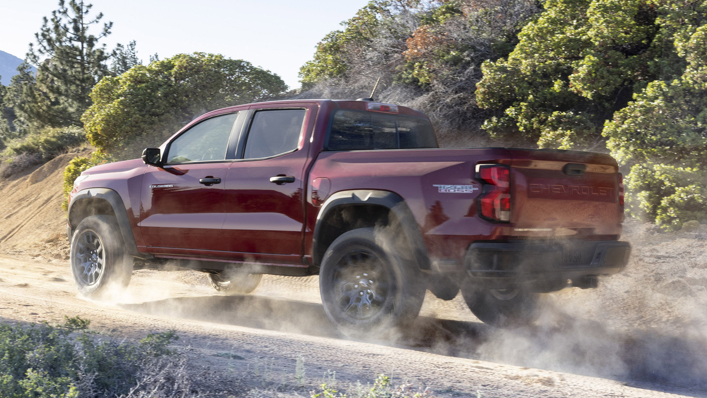 Chevy Colorado US rear