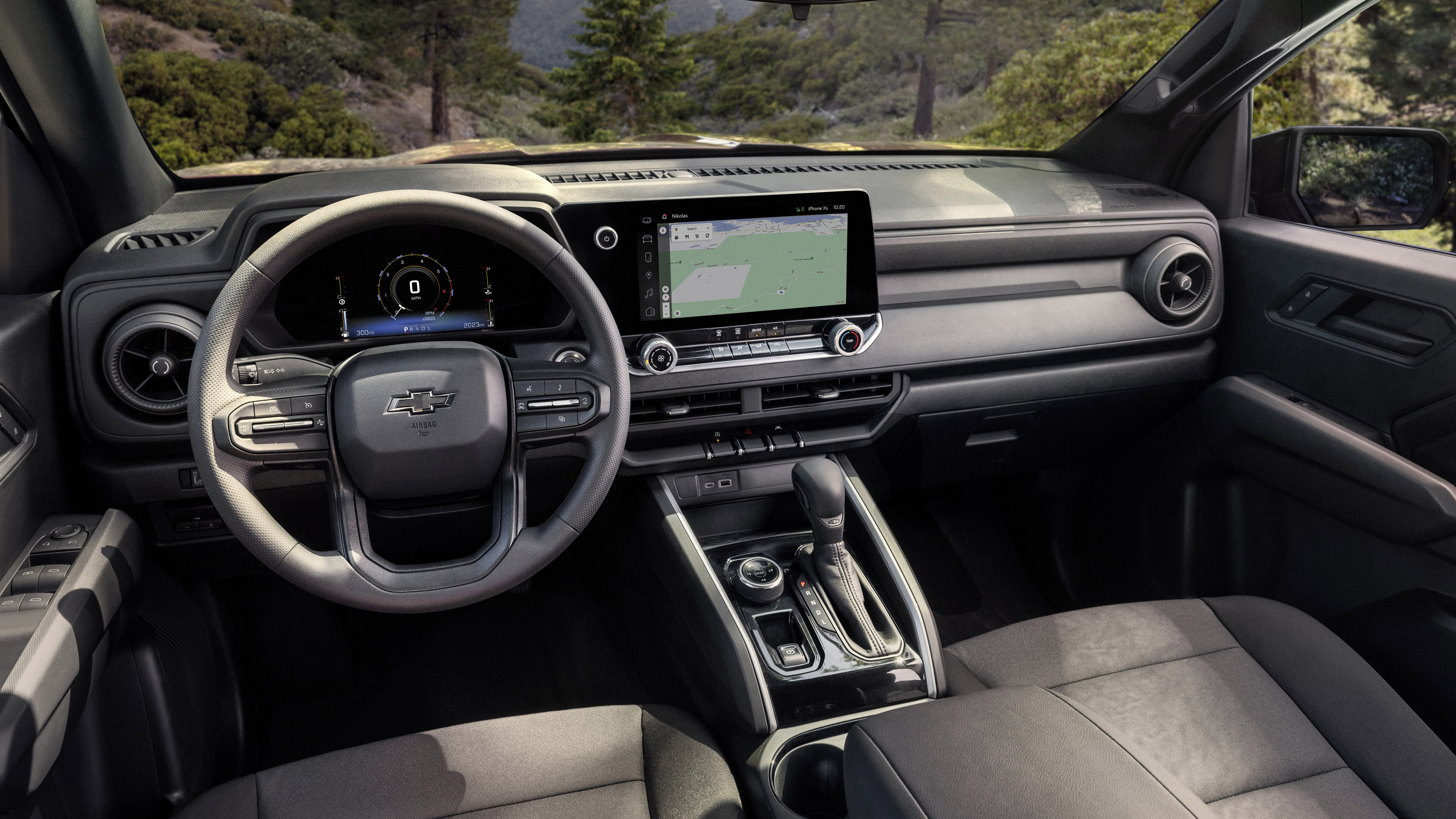 Chevy Colorado US interior