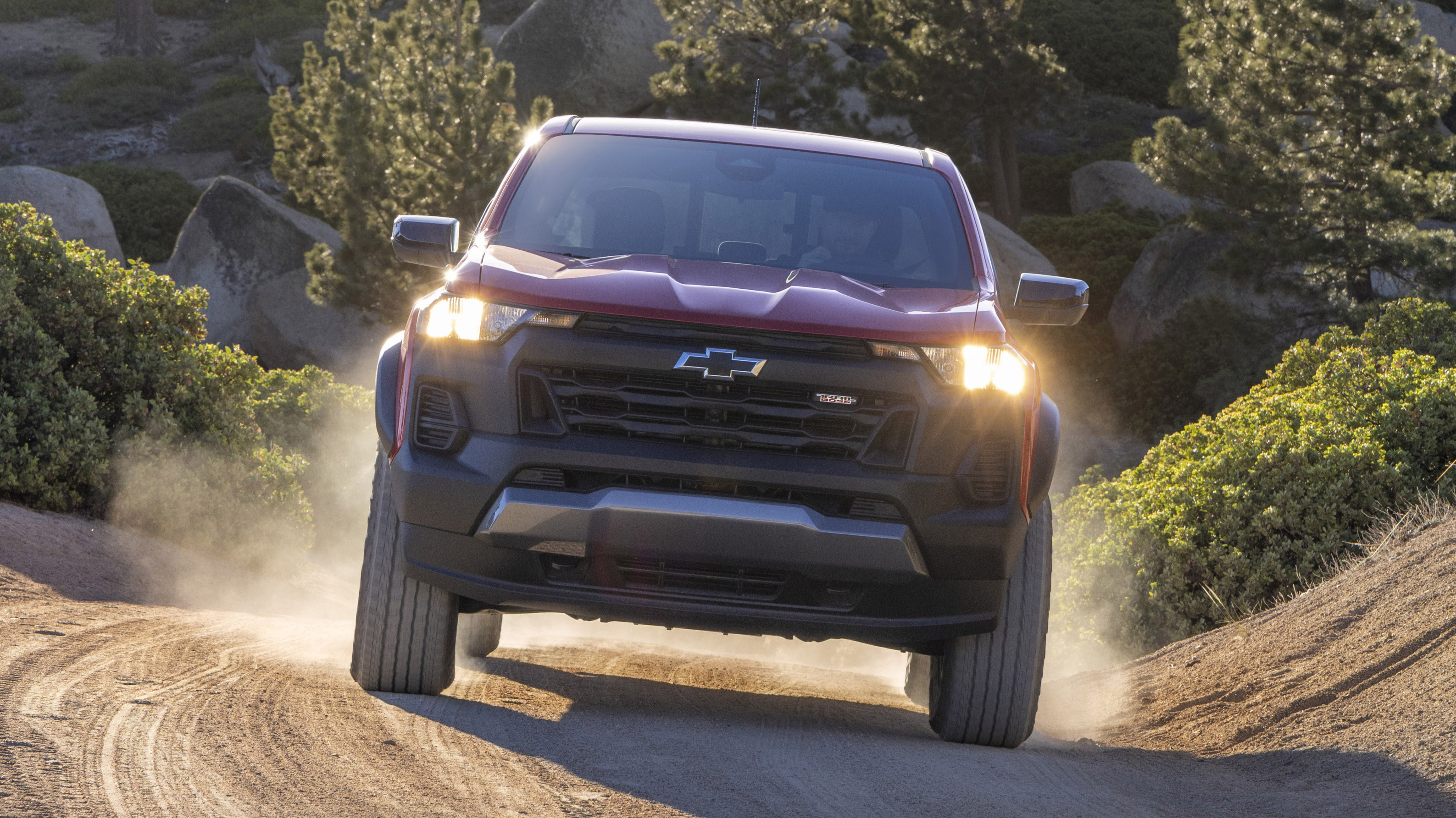 Chevy Colorado US front