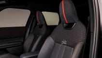 Sports seats in Mini JCW Countryman