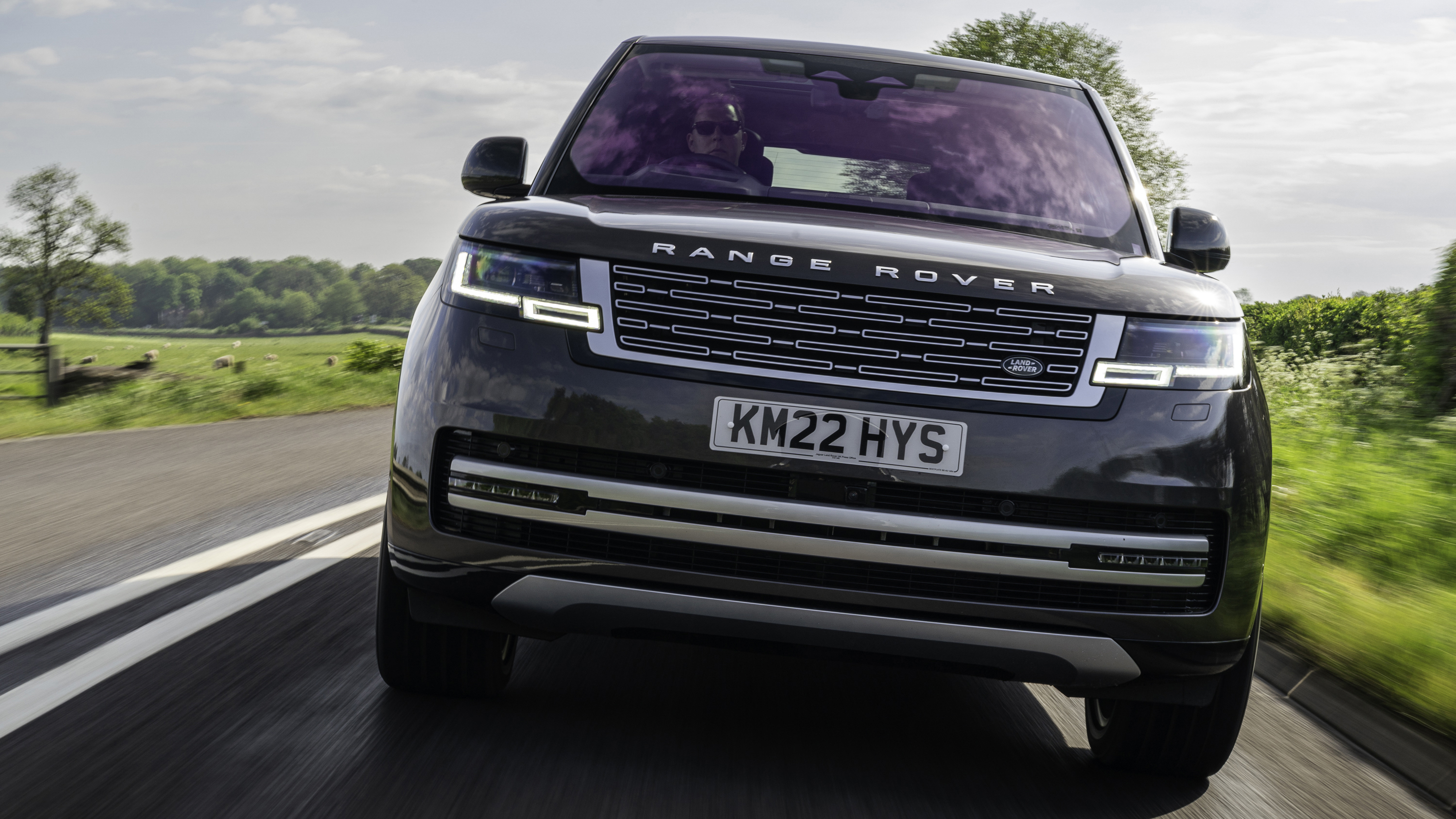 Land Rover Range Rover front