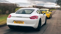  Porsche Cayman 2.7 (2013) vs Porsche 718 GT4RS (2022) 