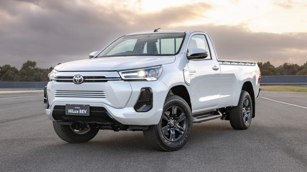 Toyota HiLux Revo BEV Concept