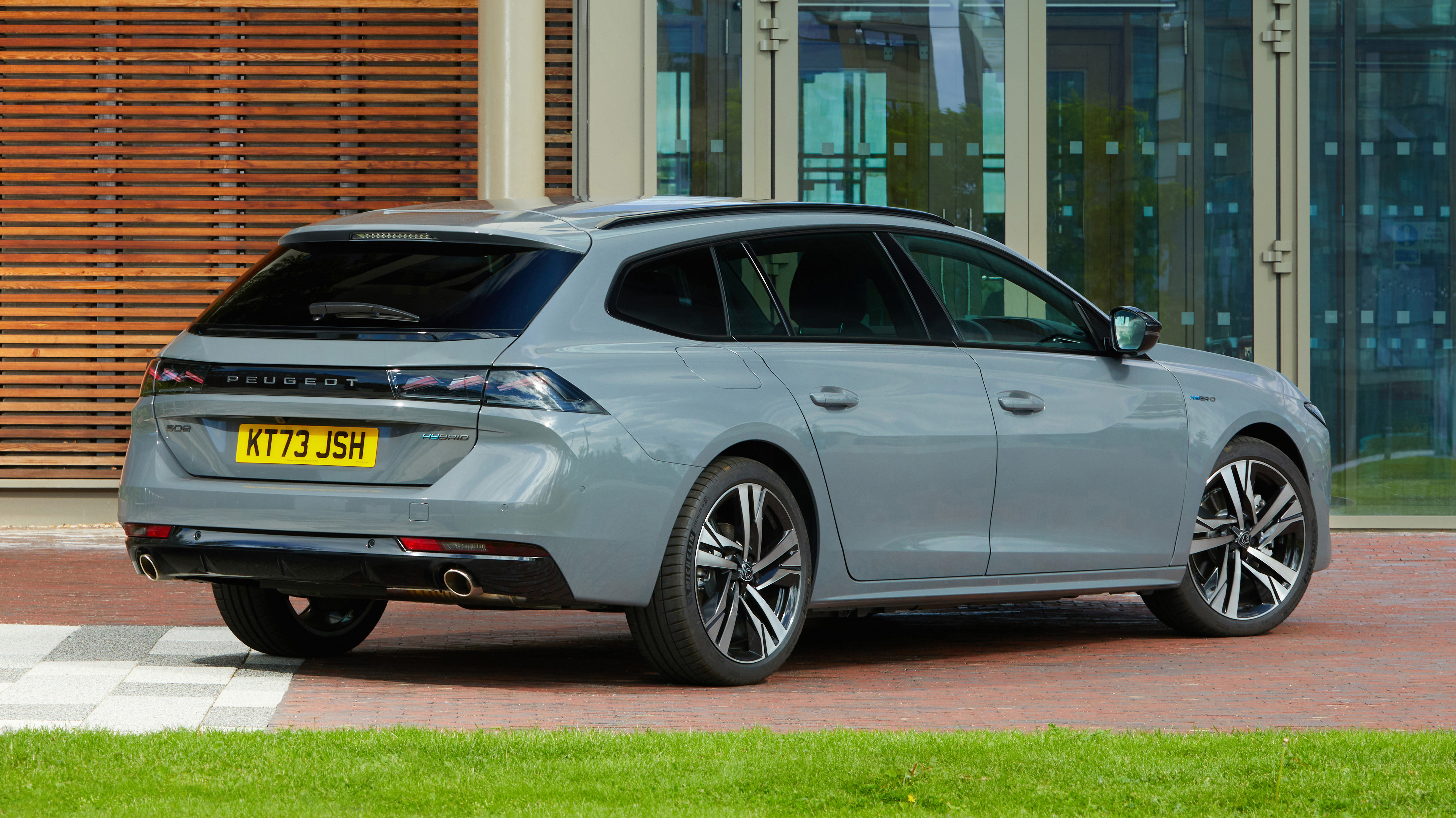 Peugeot 508 SW rear