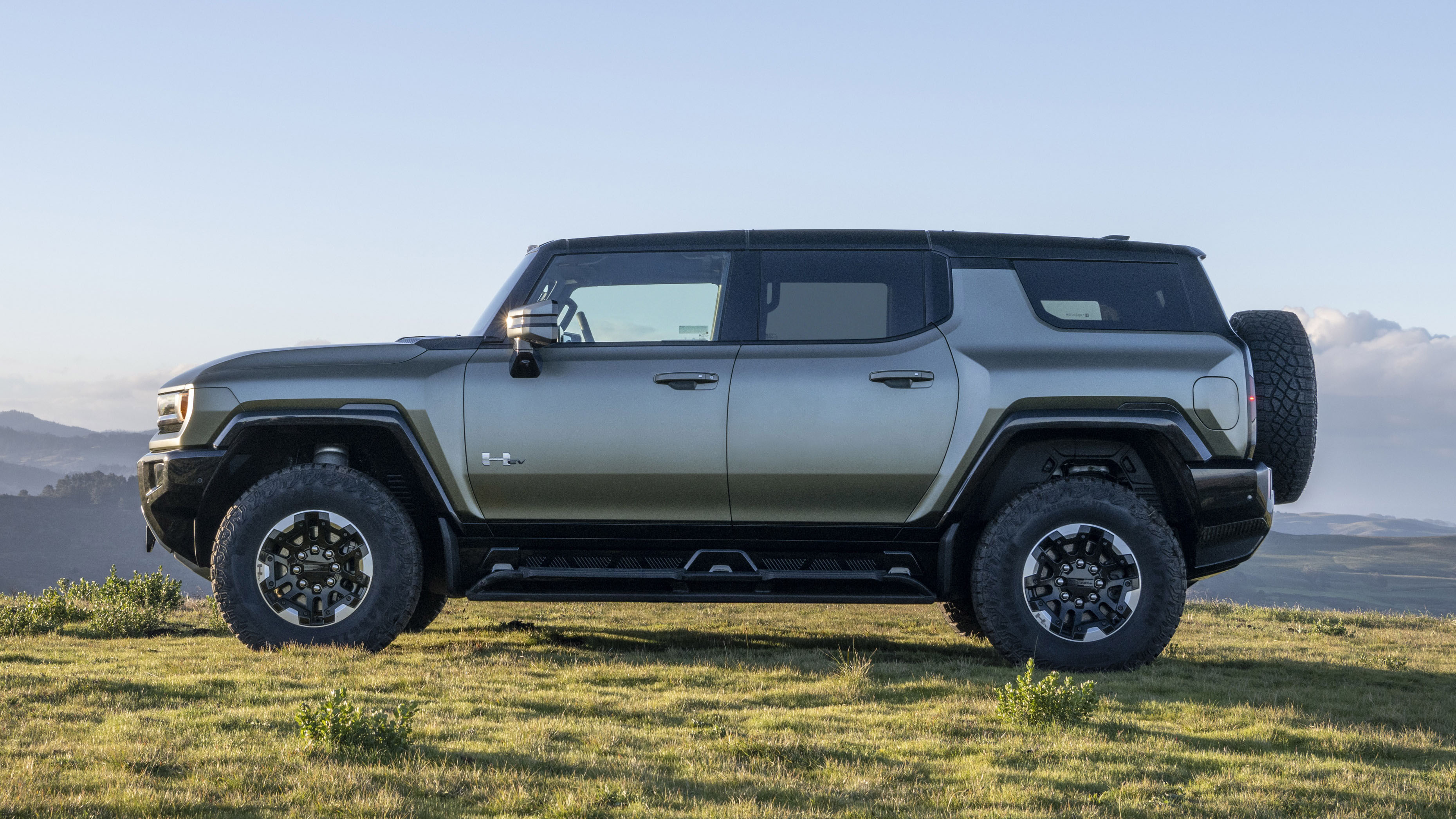 GMC Hummer EV 