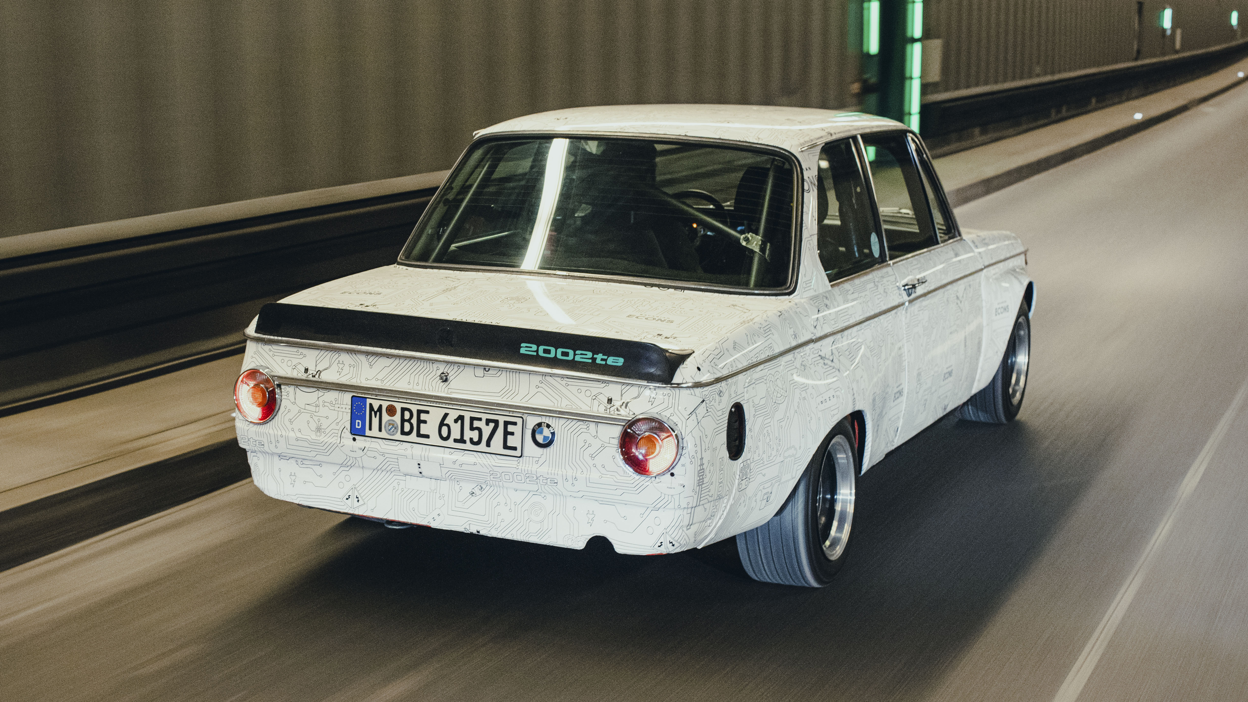 BMW 2002 restomod