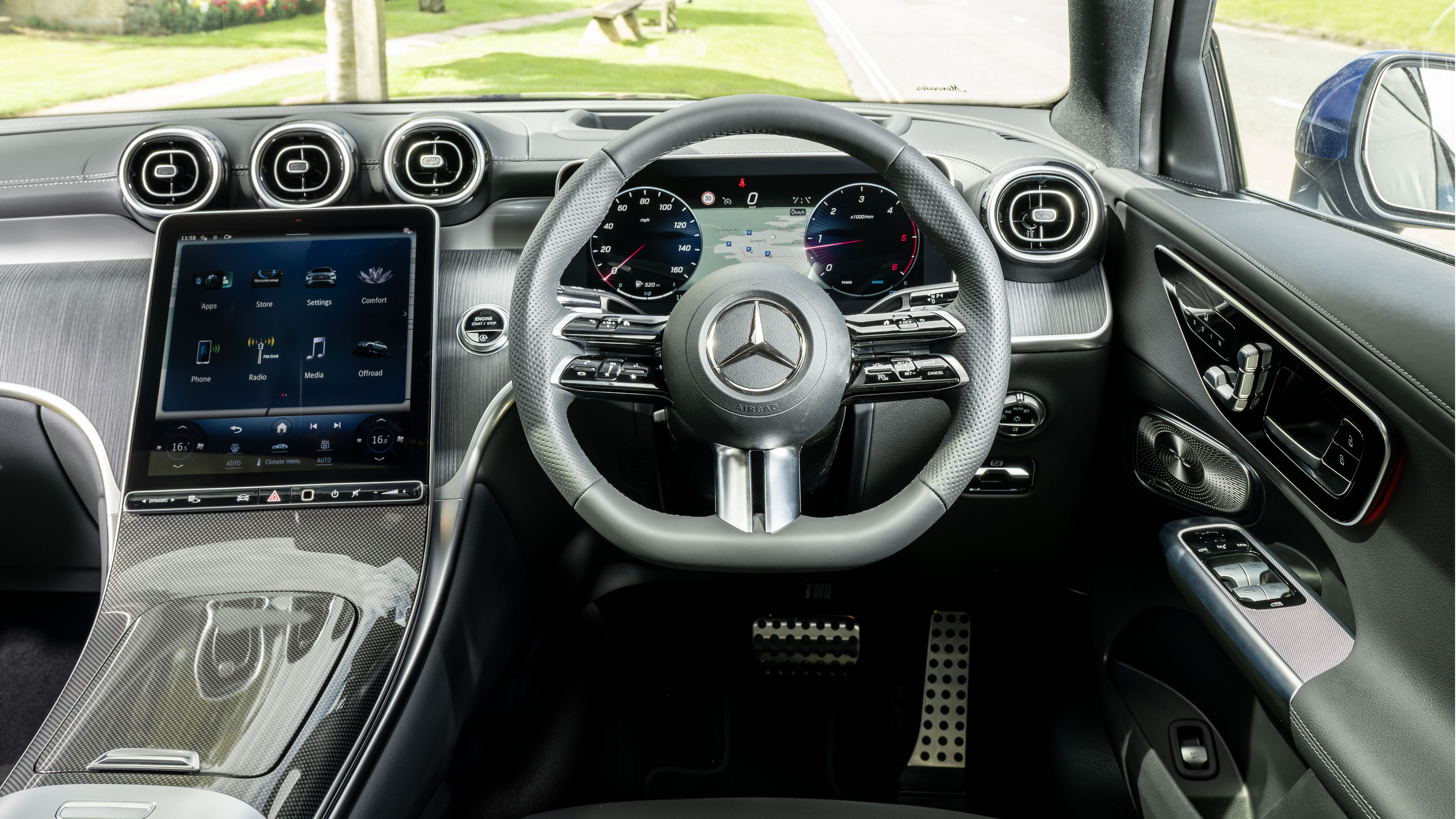 Mercedes GLC Coupe interior