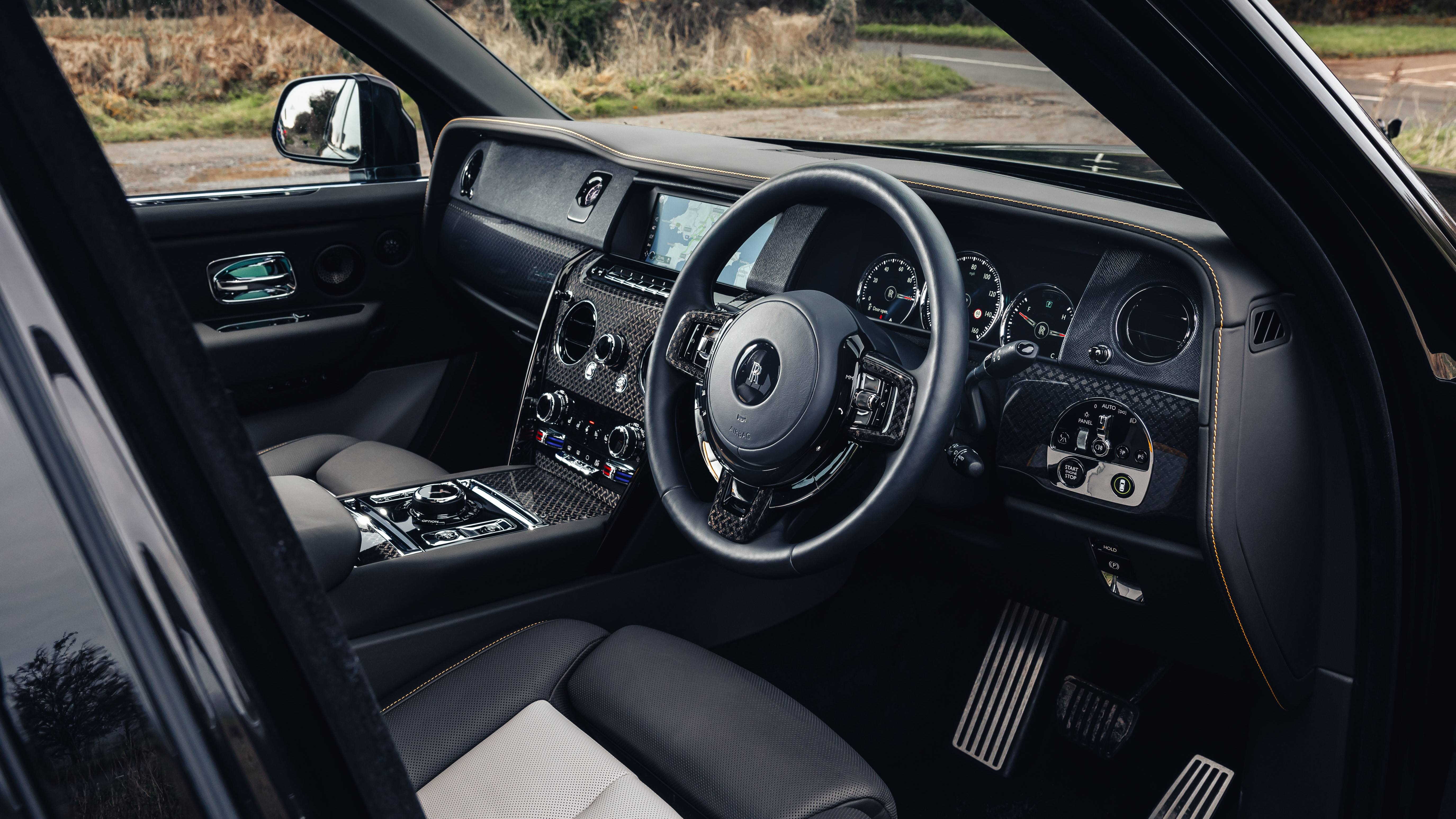 Rolls-Royce Cullinan interior