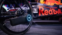 Skarper e-bike/Red Bull