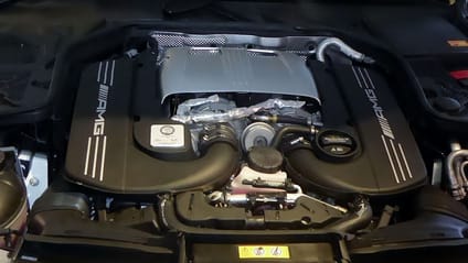 Mercedes-AMG W205 C63 engine 