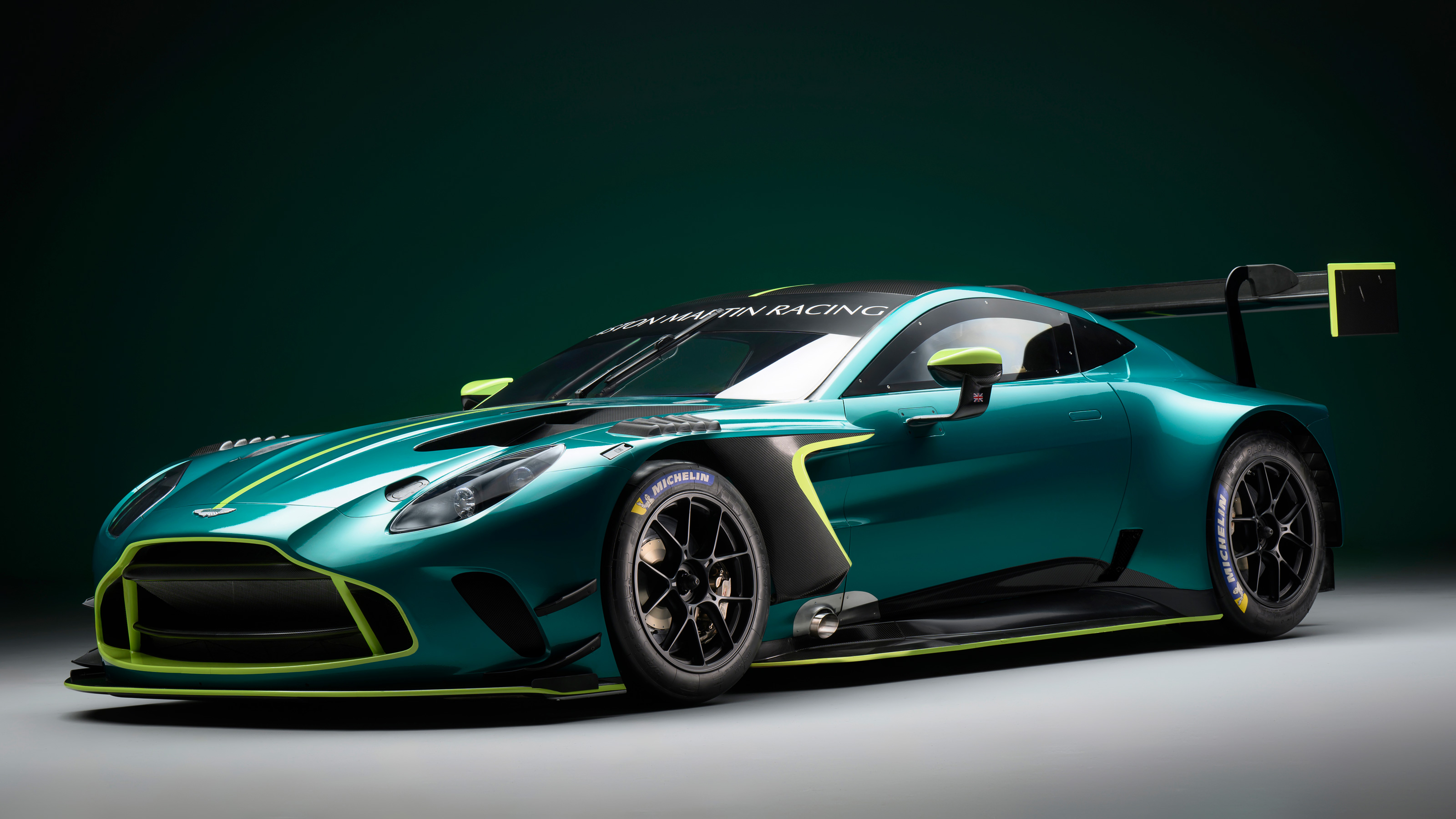 Aston Martin Vantage GT3 front