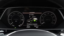 Audi Q8 e-tron display