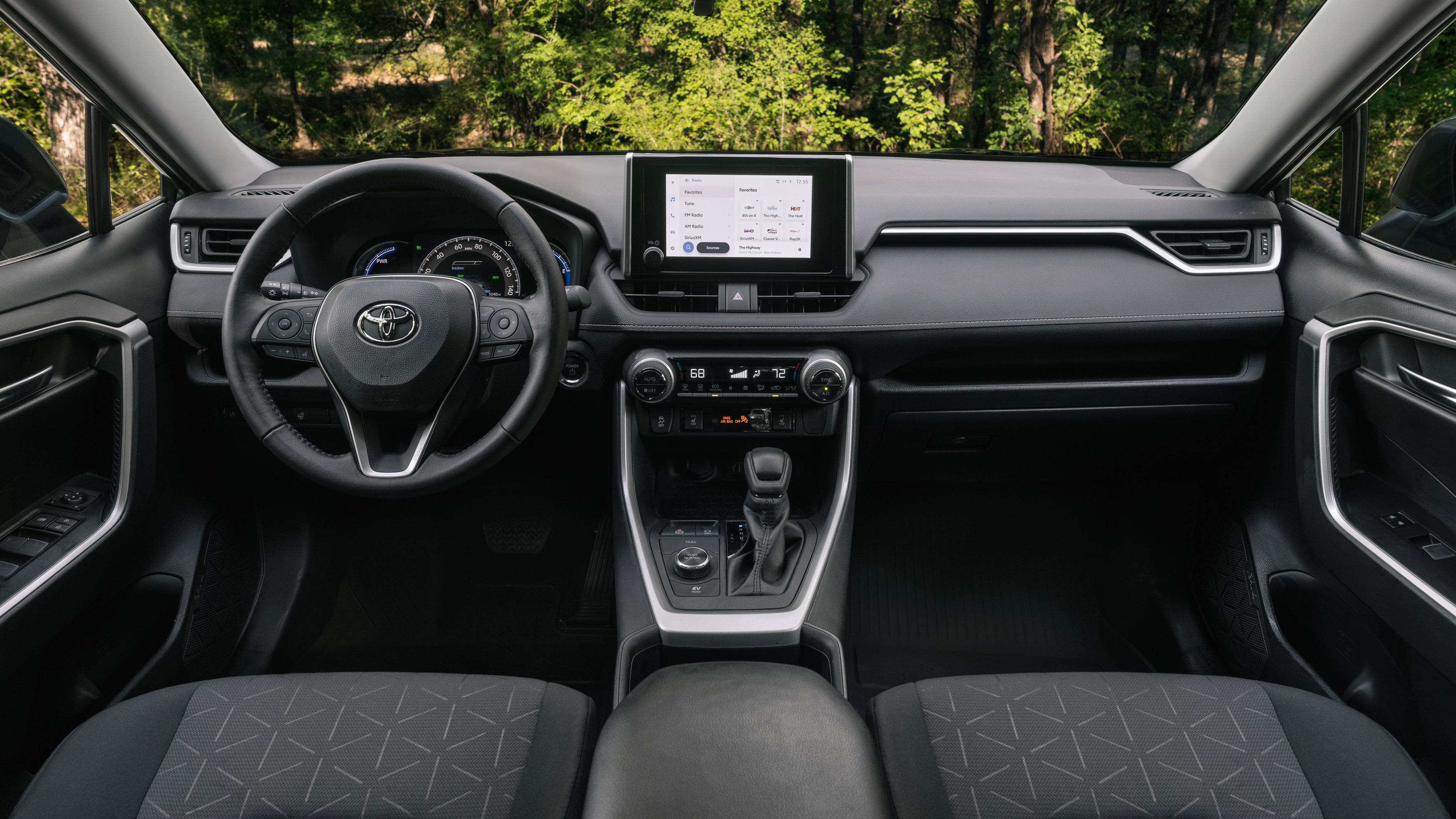 Toyota RAV4 US interior