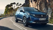 Driving shot of the Peugeot 5008 hybrid