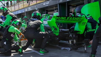 Sauber still can’t get its pit stops right