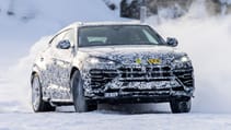 Lamborghini Urus SE prototype skid
