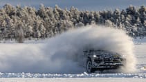 Lamborghini Urus SE prototype snow
