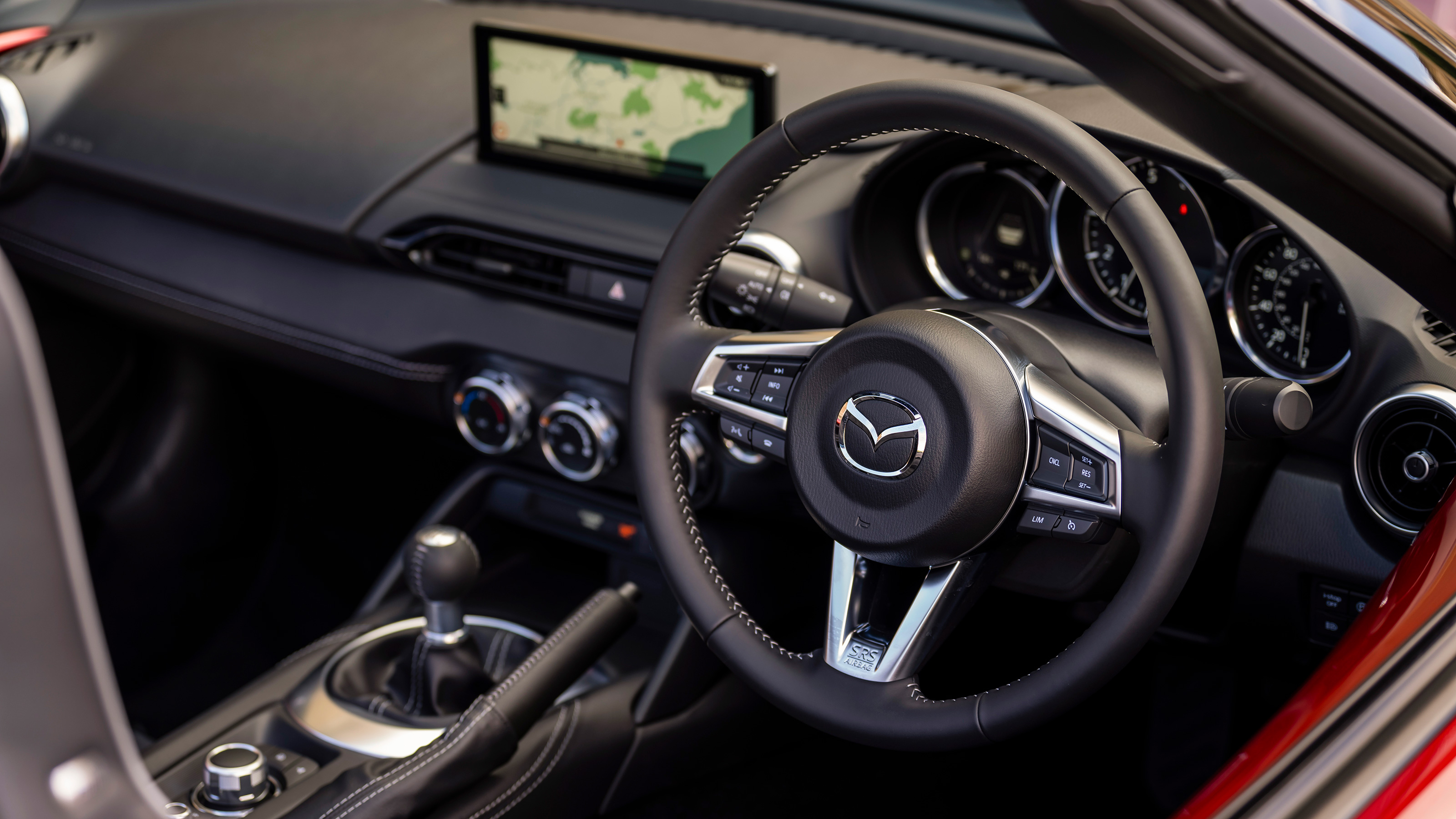 Mazda MX-5 interior