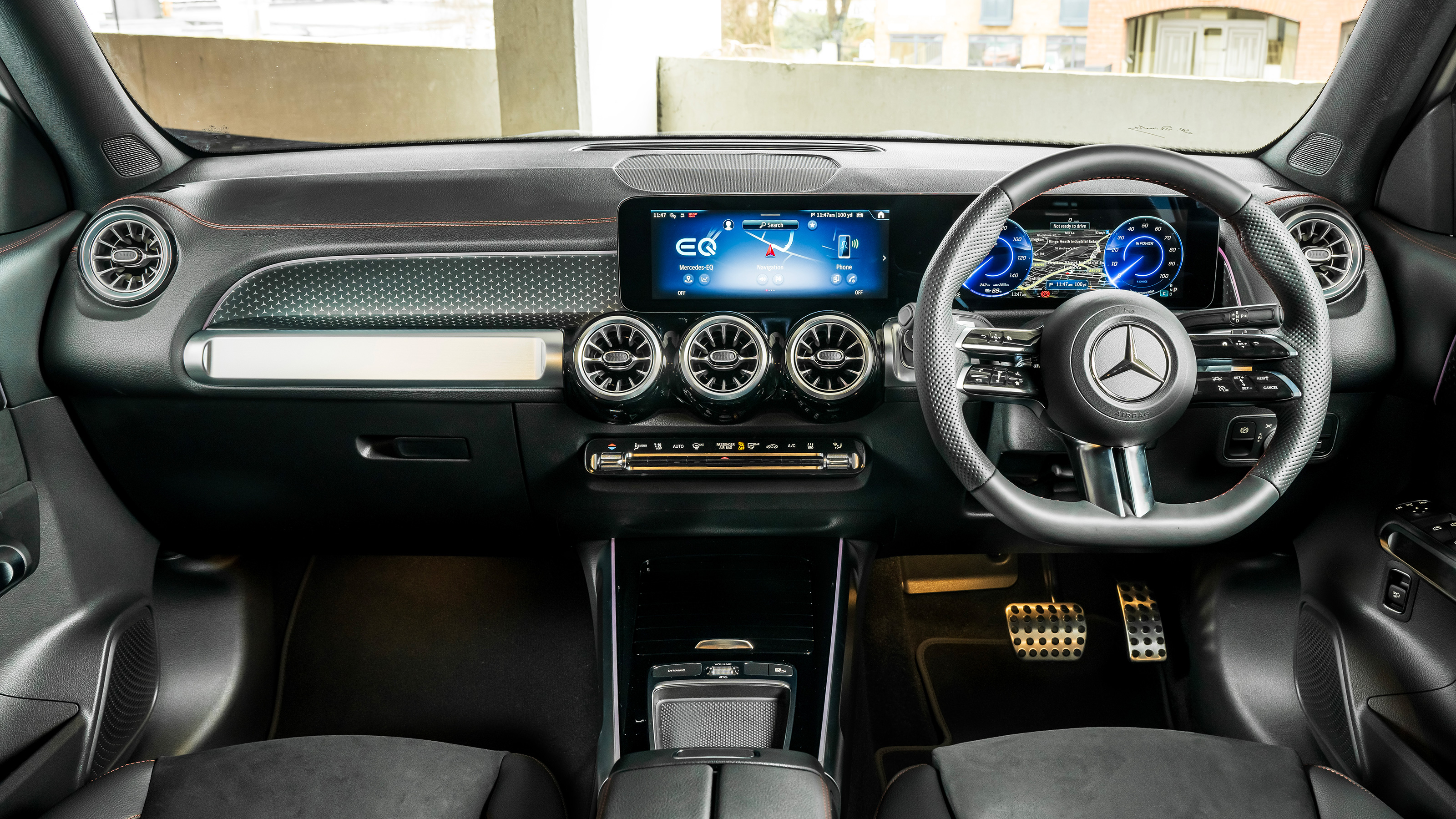 Mercedes-Benz EQB interior