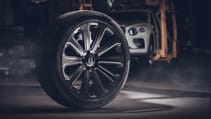 Bentley Bentayga Apex Edition tyre