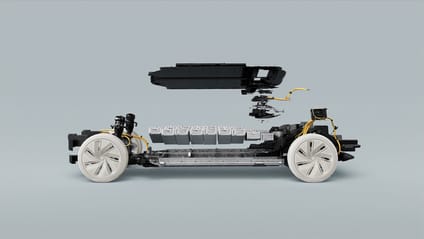 Graphic of a car's skateboard with the battery pack suspended above it