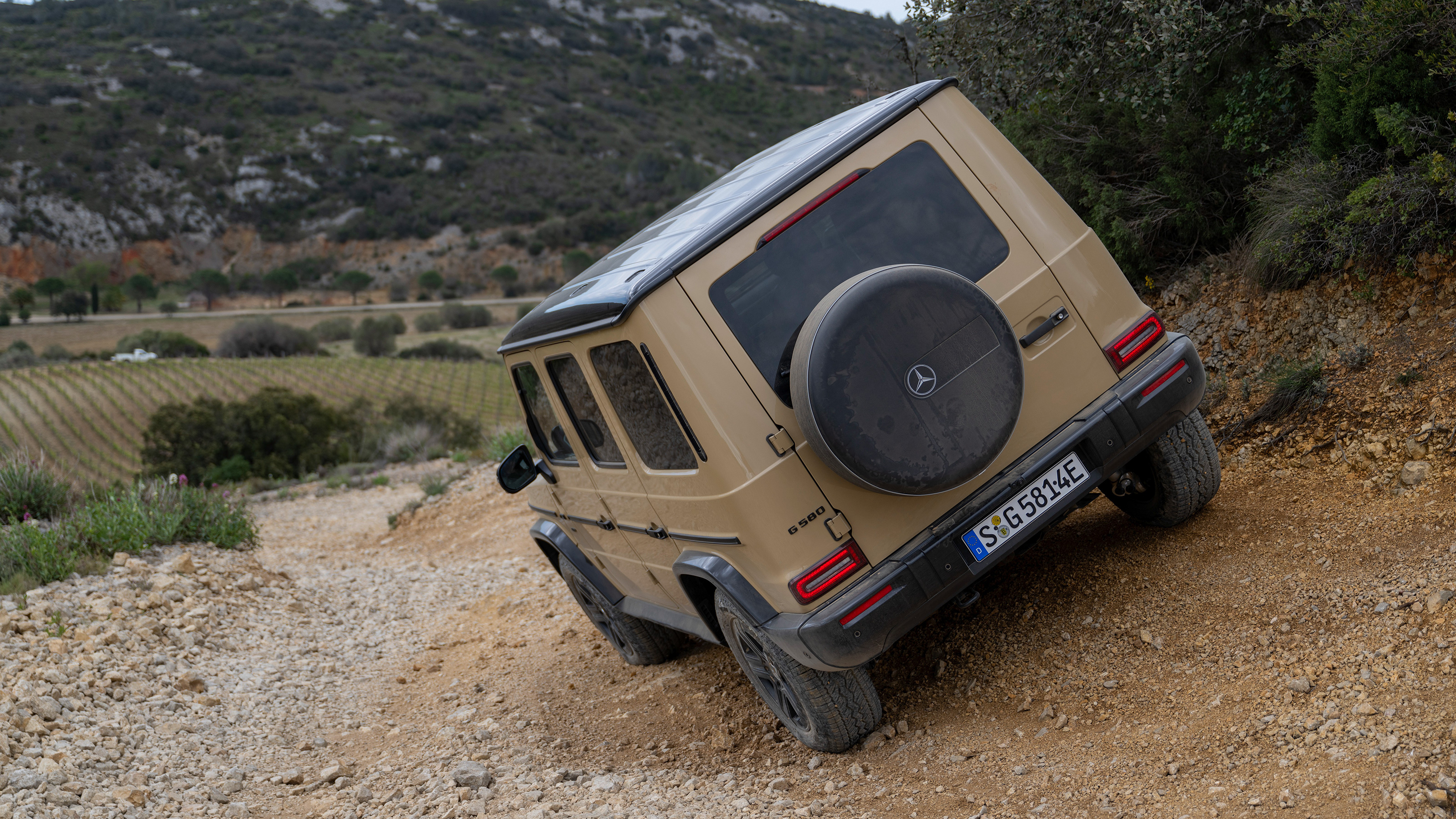 Mercedes-Benz G580 rear