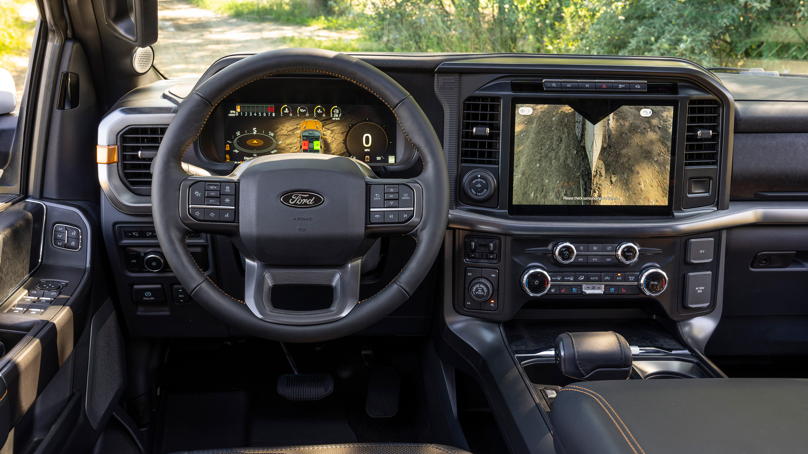 Ford F-150 (US) interior