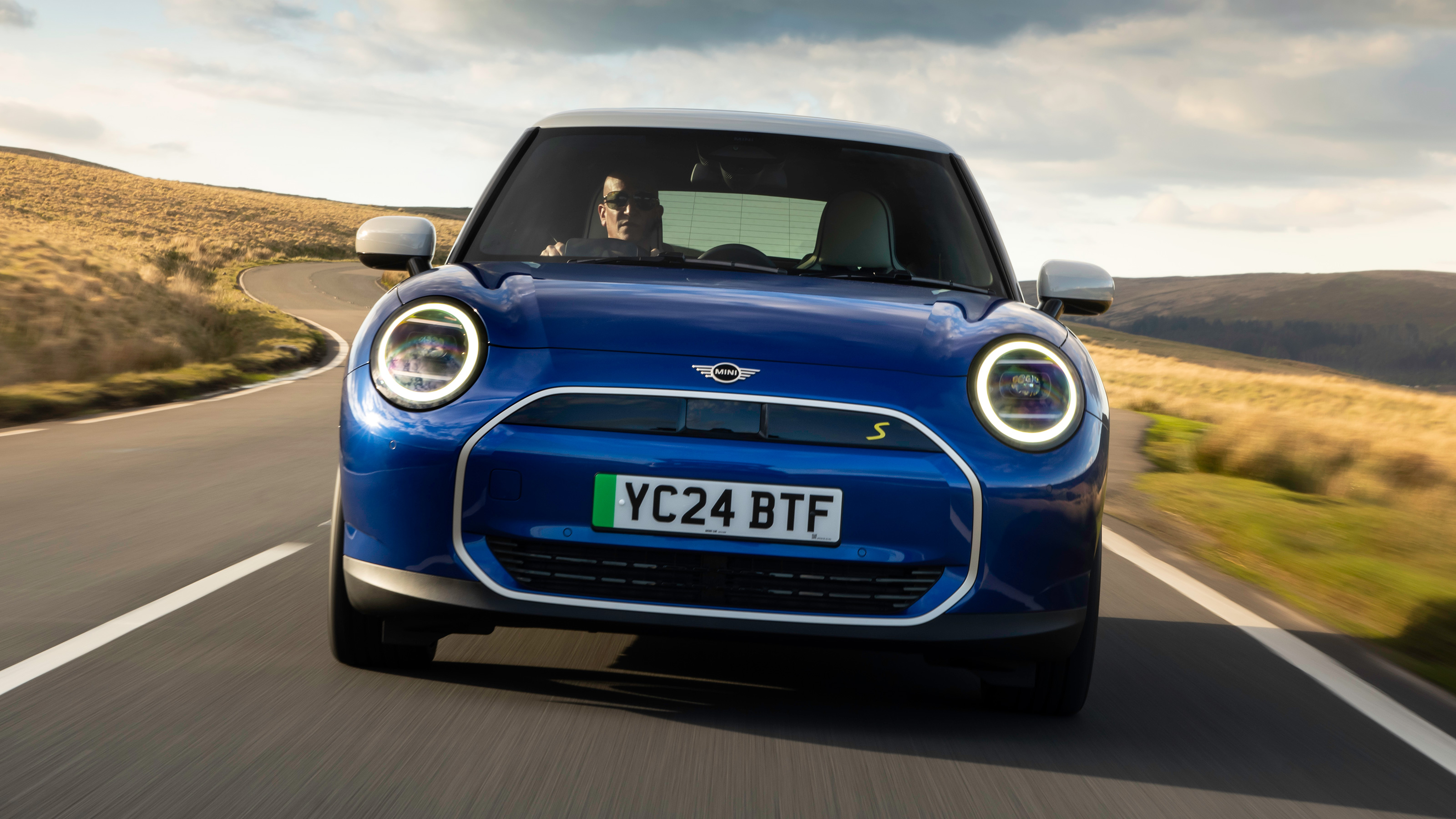 Mini Cooper Electric UK front