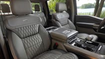 Ford F-150 (US) front seats