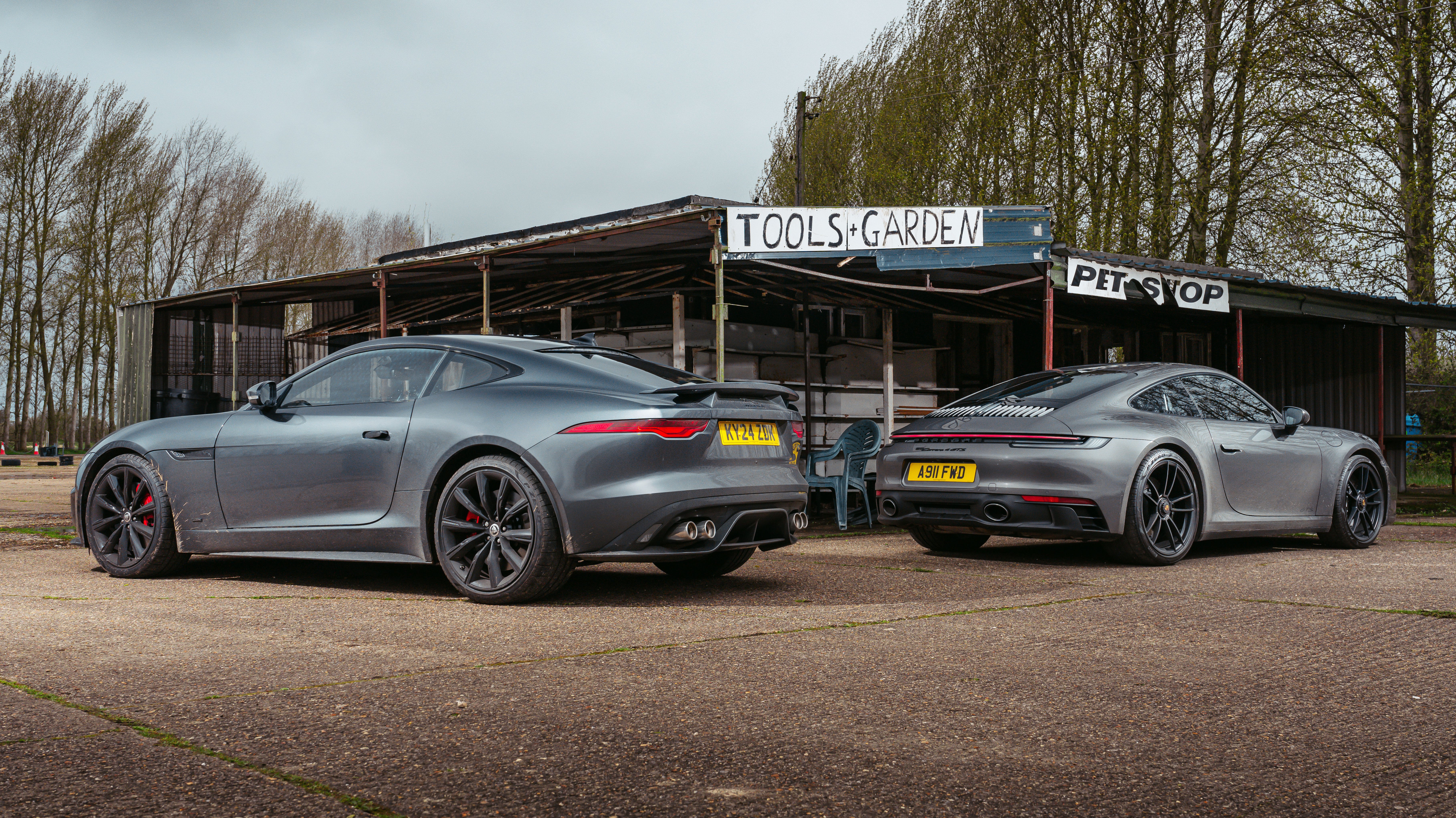 Jaguar F-Type R / Porsche 992 GTS