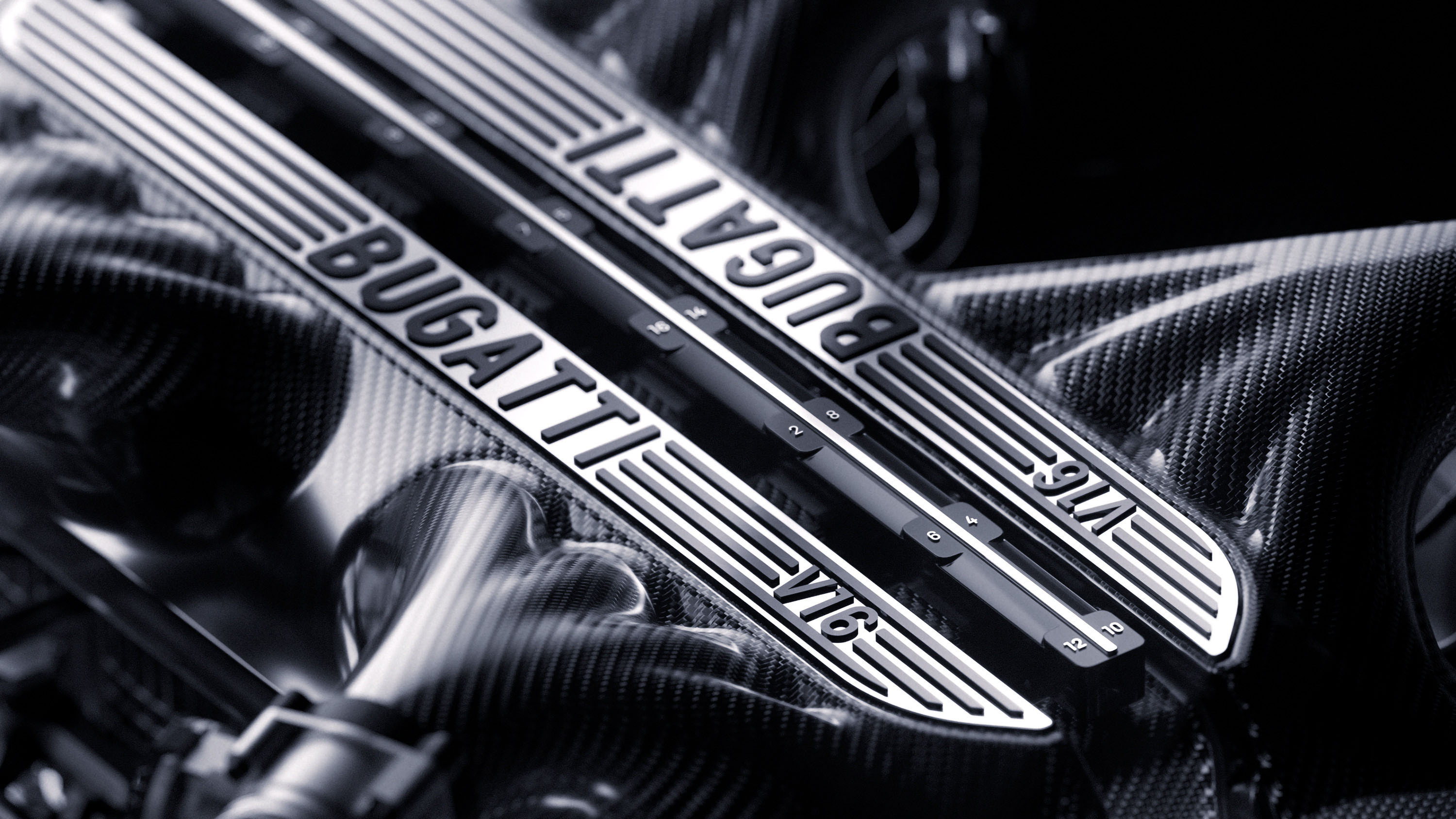 V16-engined hybrid 