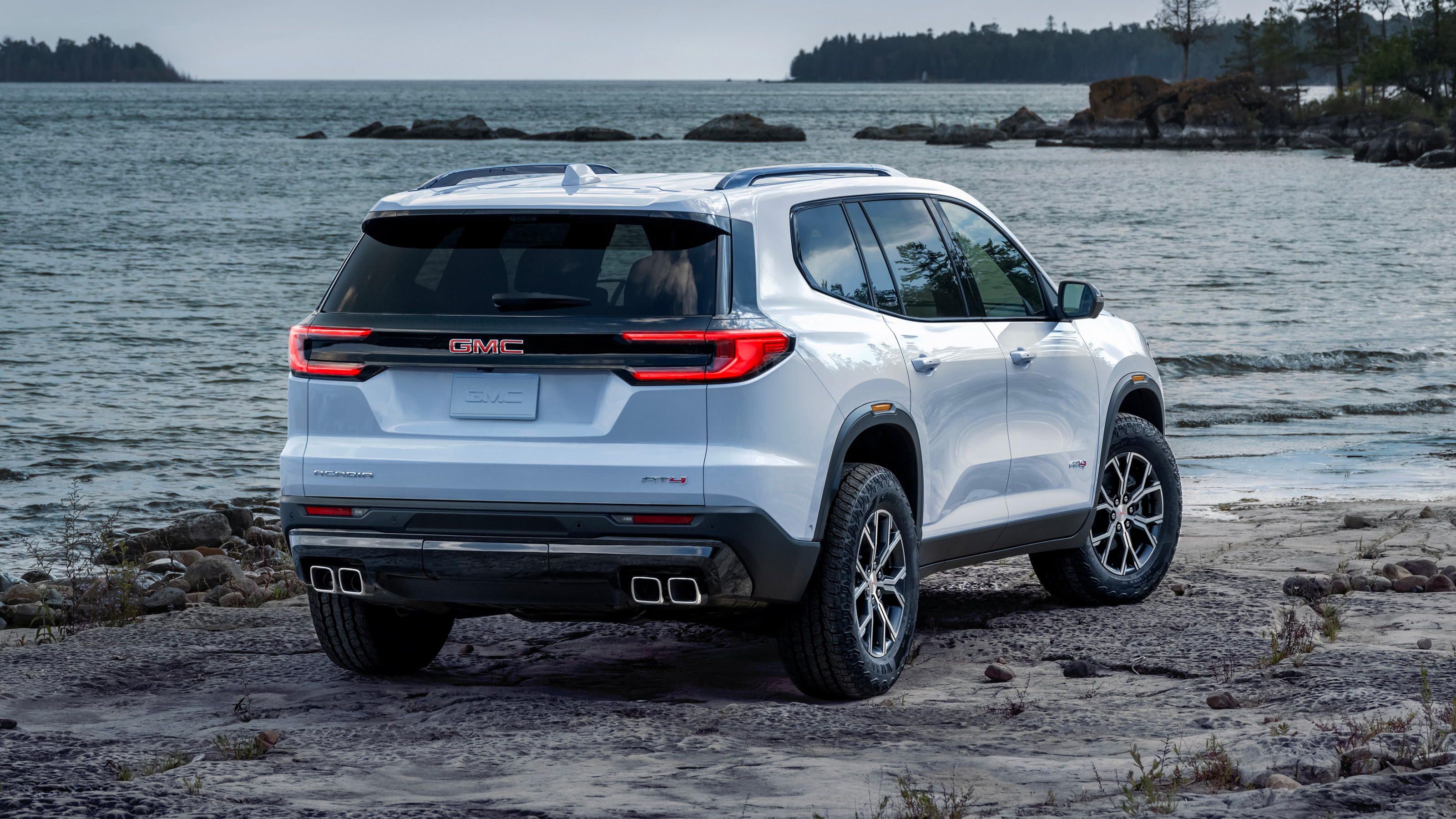 GMC Acadia rear