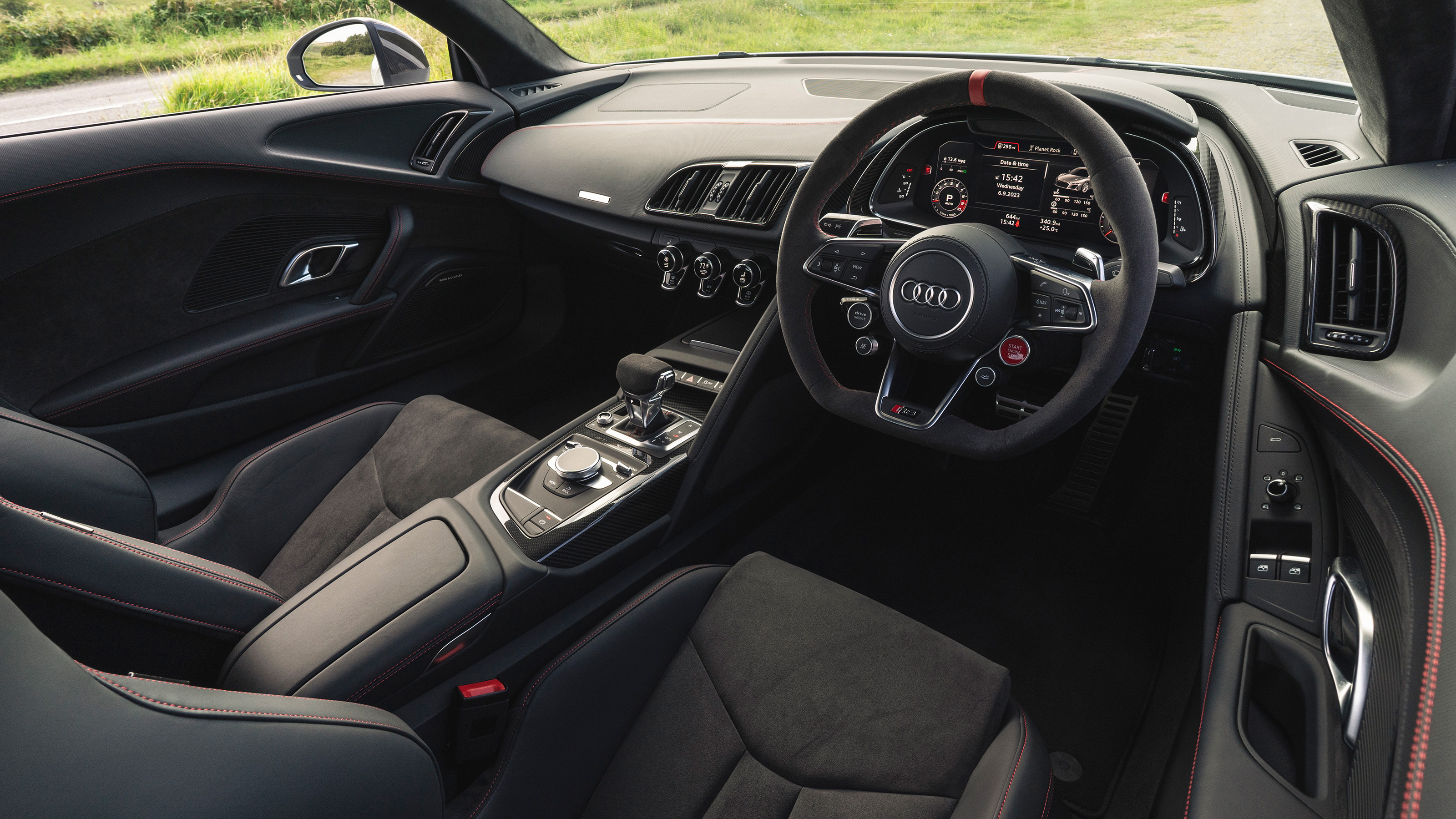 Audi R8 interior