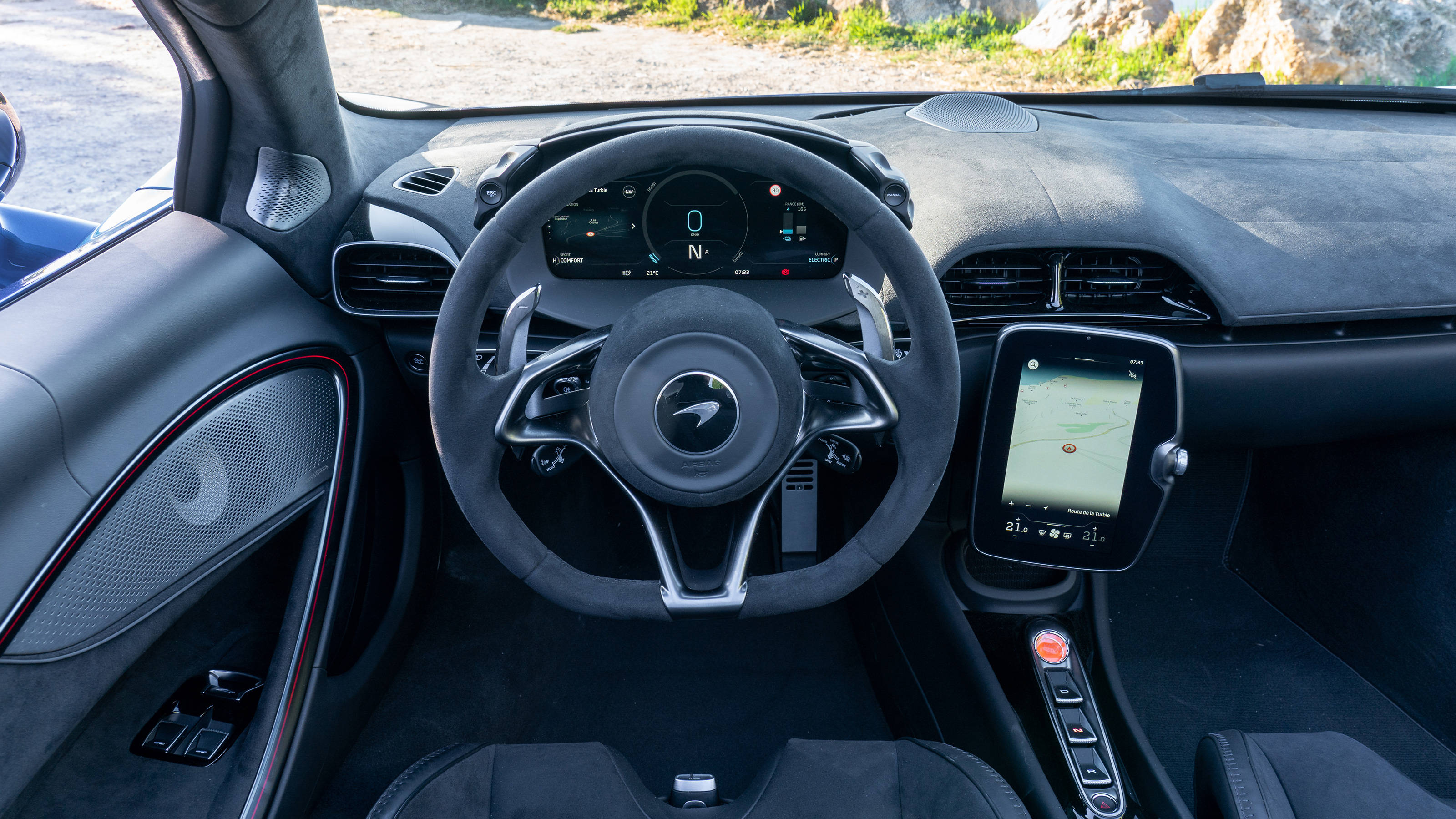 McLaren Artura Spider interior