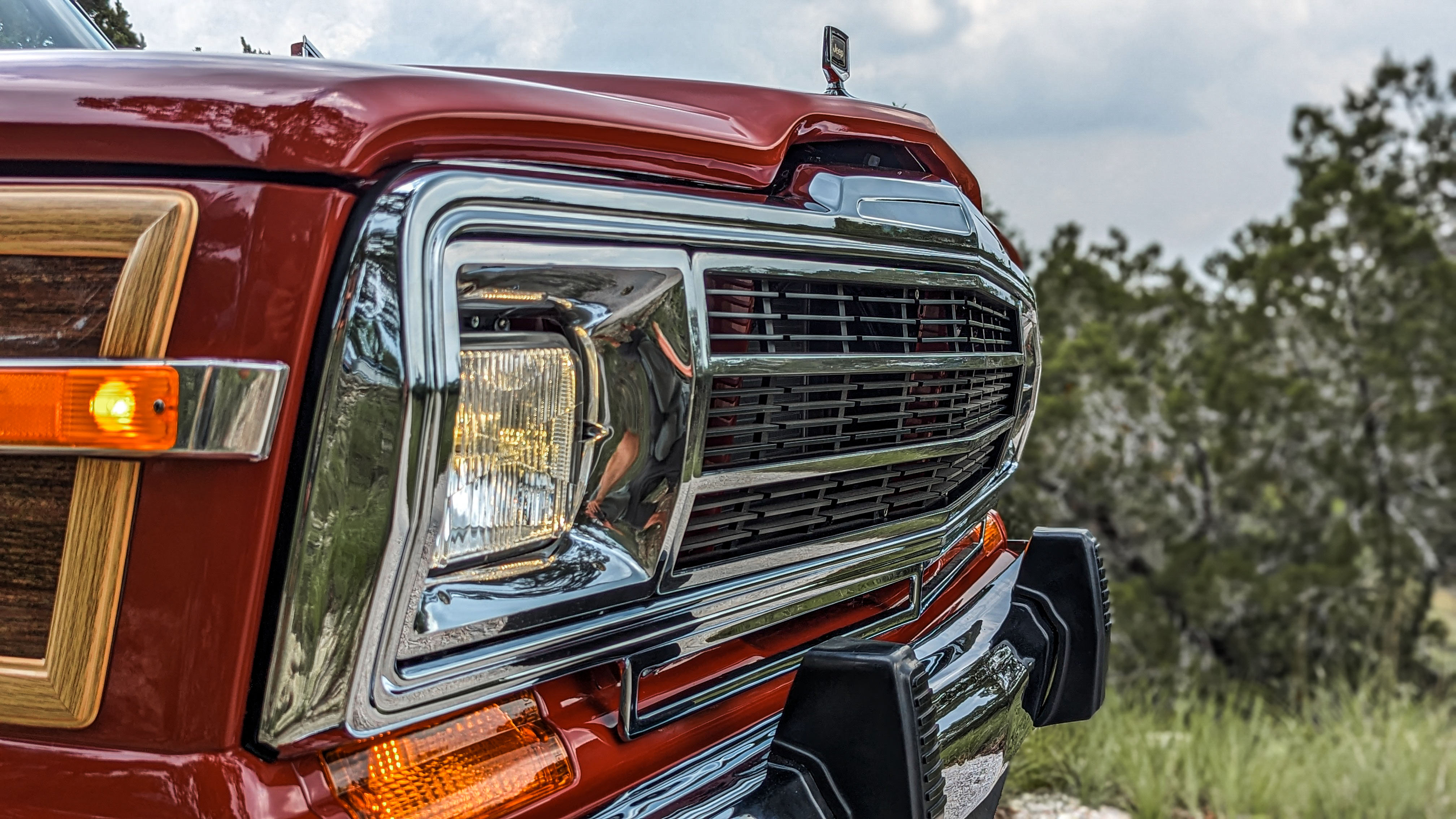 Jeep Grand Wagoneer