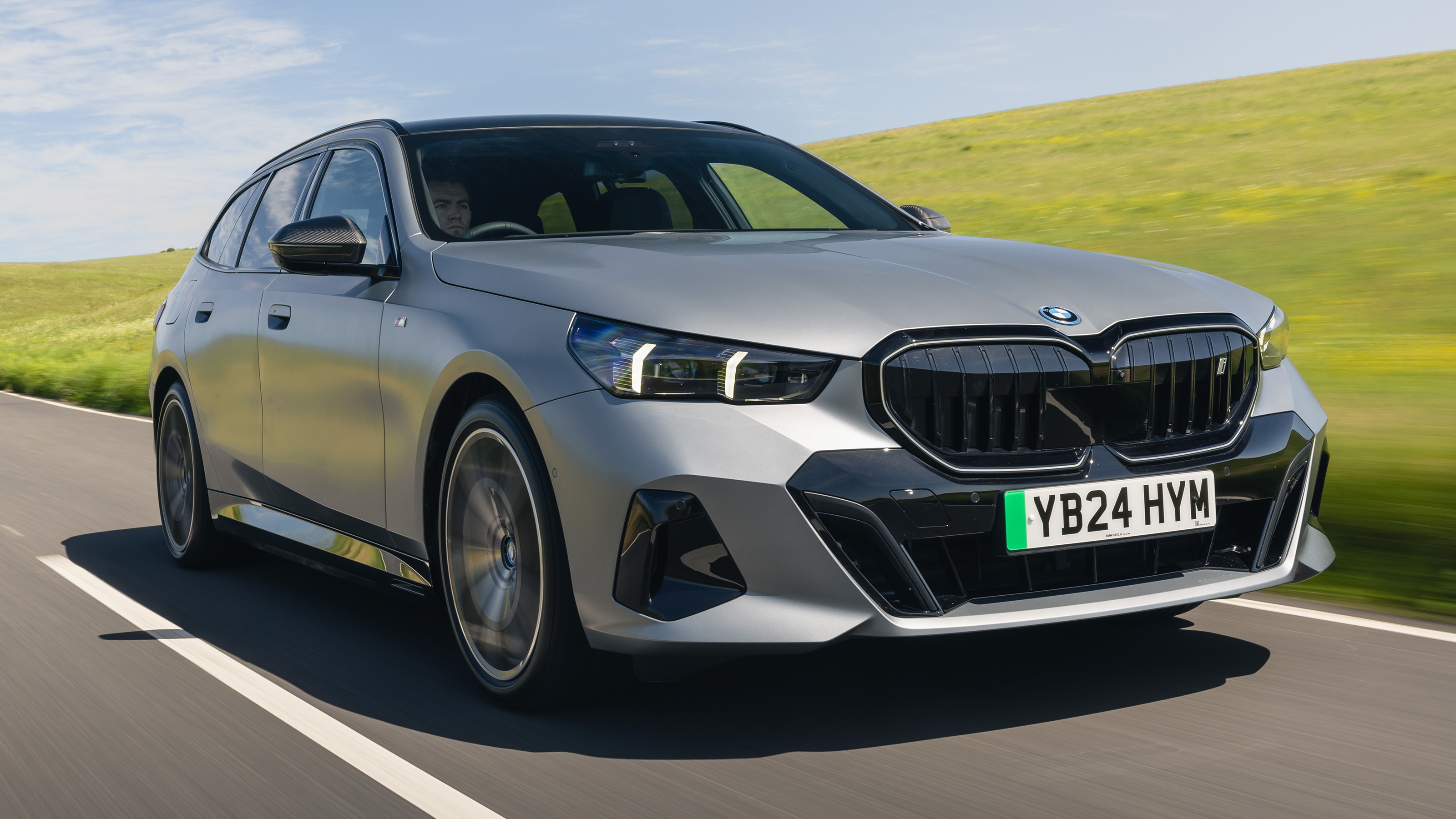 BMW i5 Touring front