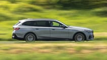 BMW i5 Touring profile