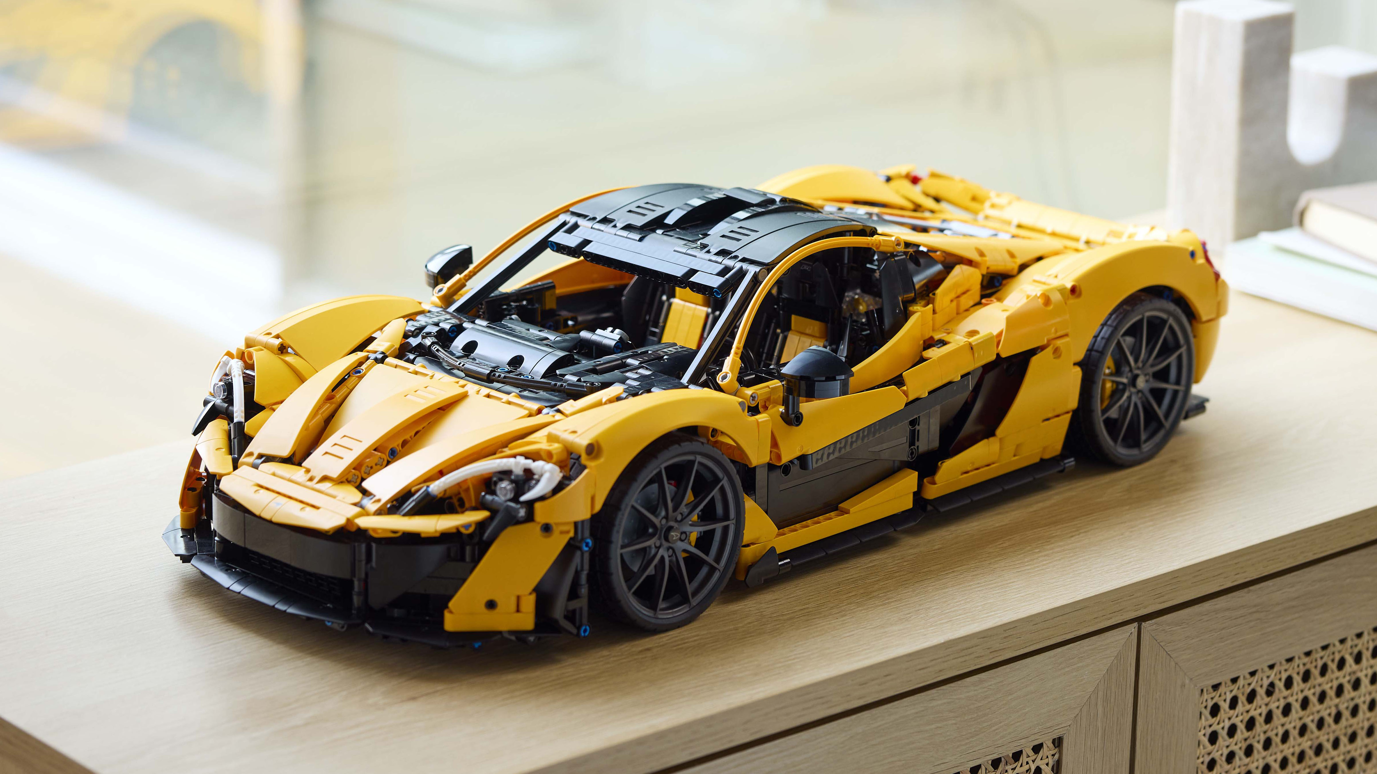 Lego Technic McLaren P1