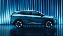 Renault Symbioz SUV - side profile static shot