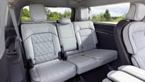 Lincoln Navigator Top Gear