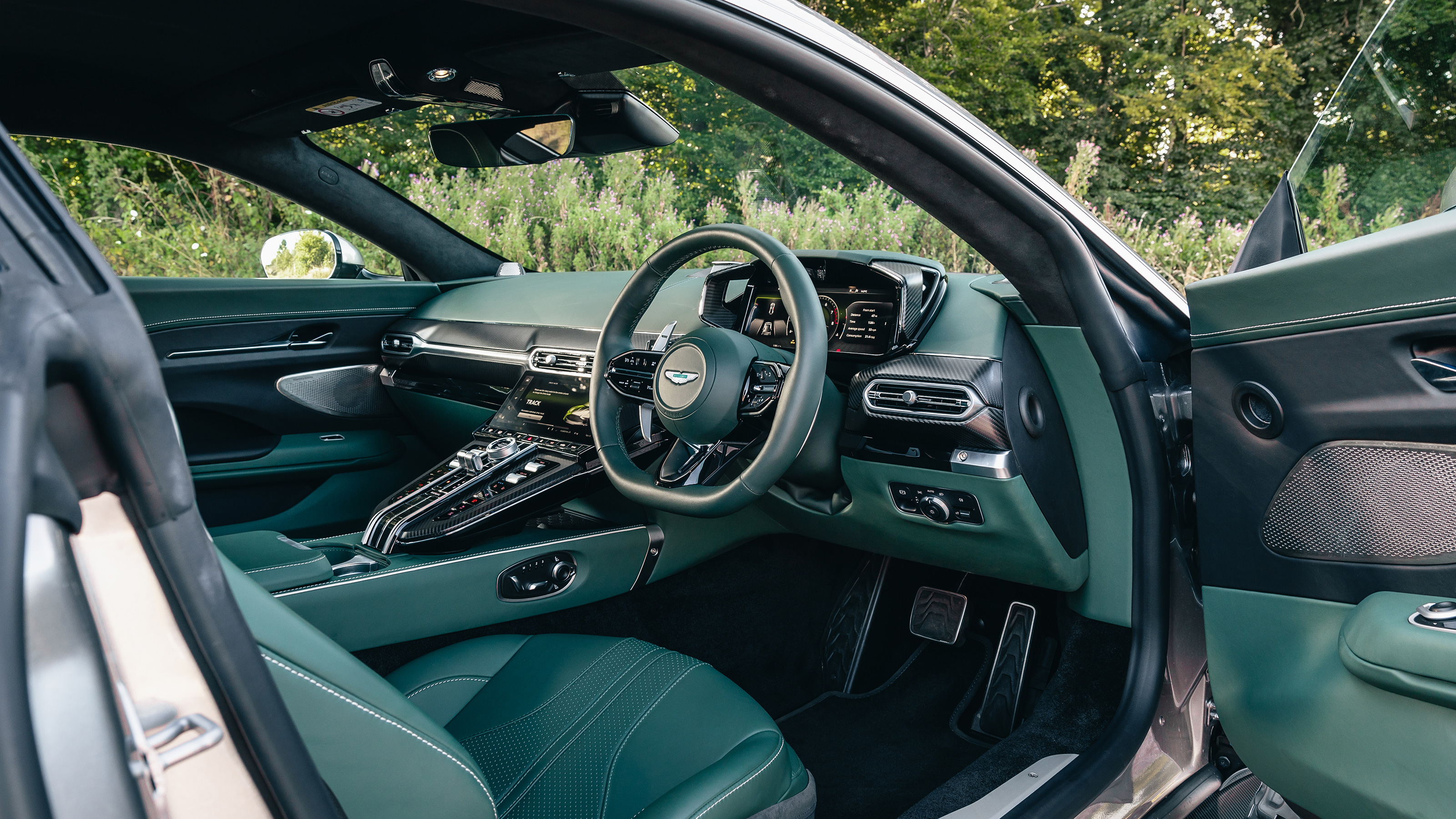 Aston Martin Vantage interior