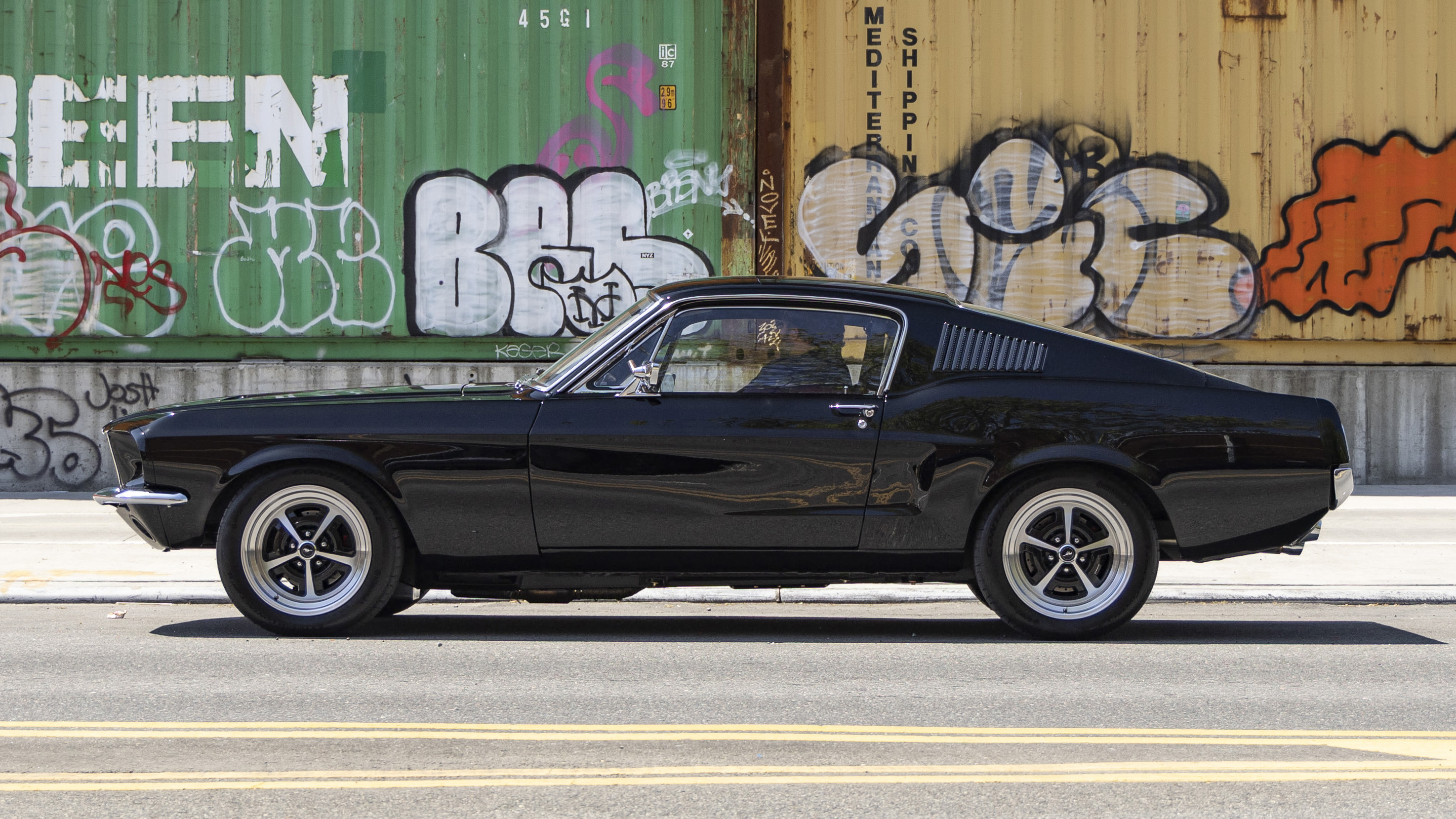 Velocity 1967 Classic Ford Mustang