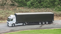 Mercedes-Benz eActros front