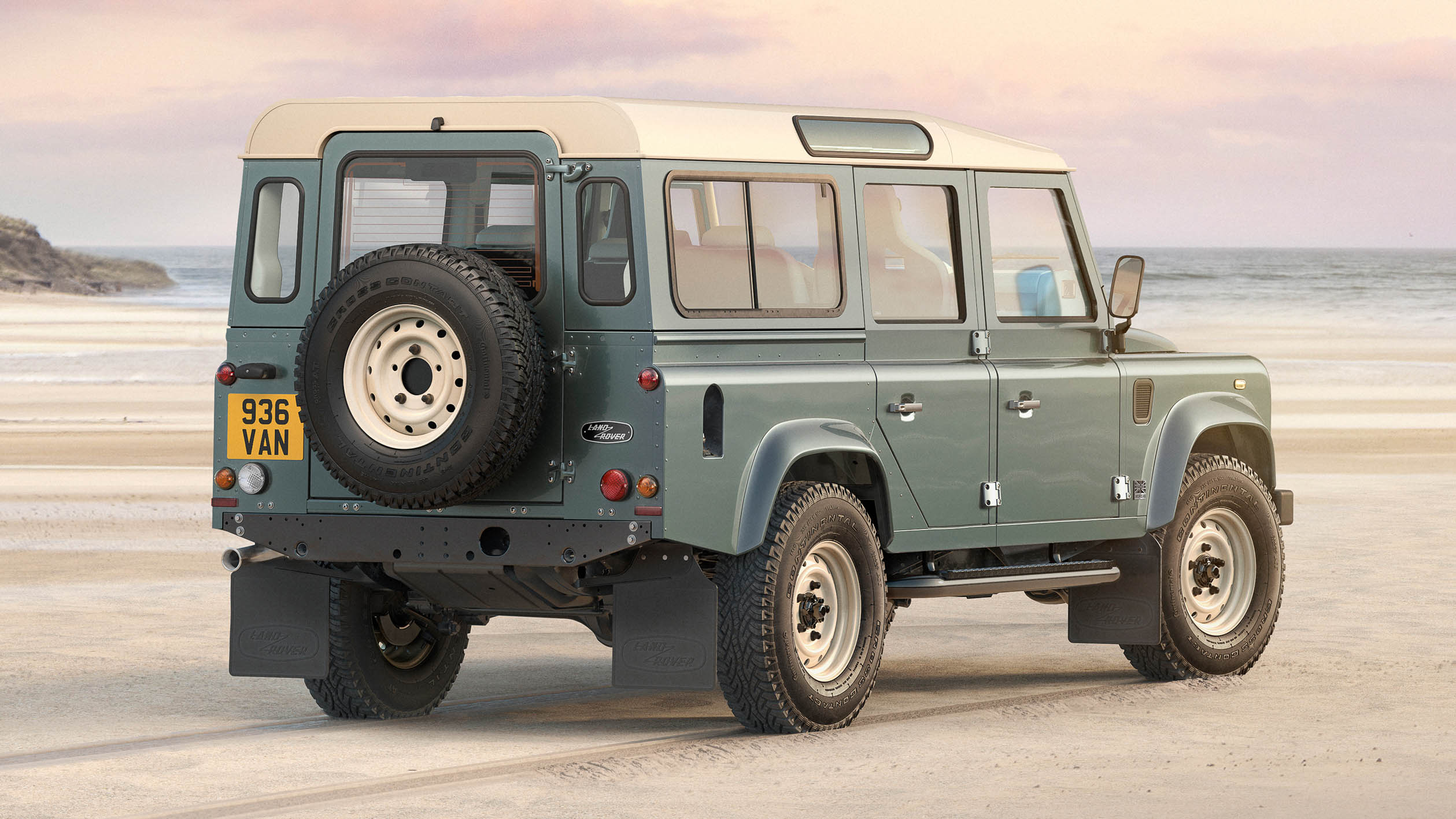 Land Rover Classic Defender V8 by Works Bespoke 