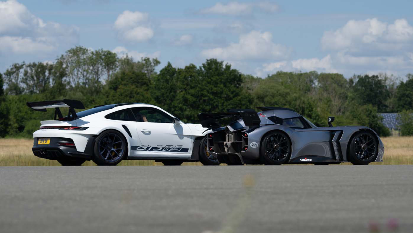 McMurtry Spéirling vs Porsche 911 GT3 RS