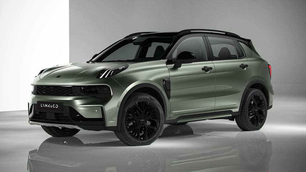 Static studio shot of Lynk&Co 01 redesigned