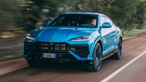 Lamborghini Urus SE exterior front three quarter