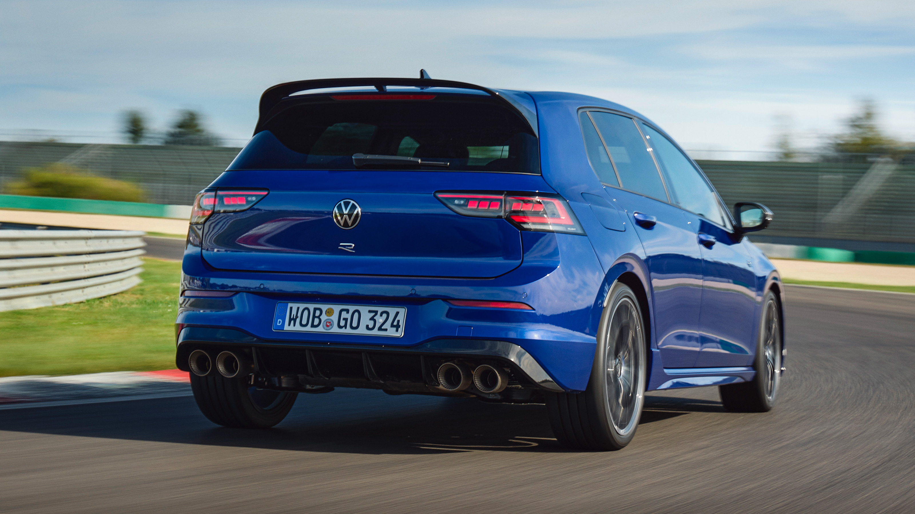 Volkswagen Golf R rear